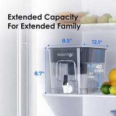 Waterdrop grifo push-and-pull en primer plano para un vertido fácil