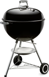 Weber parrilla Original Kettle vista frontal con tapa cerrada, durabilidad y calor