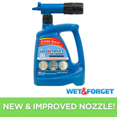 Wet & Forget en uso con manguera aplicando producto en tejado difícil, sin escaleras