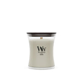 WoodWick Fireside frontal del envase mostrando diseño y tamaño