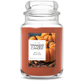 Yankee Candle Spiced Pumpkin frente mostrando jarra y diseño, ambiente acogedor