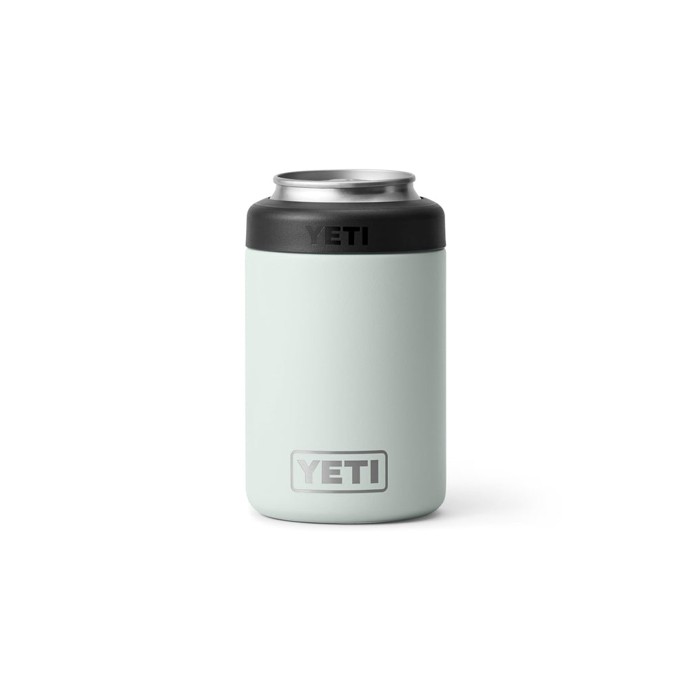 YETI Colster Ridgeline vista frontal mostrando el diseño robusto y cierre seguro
