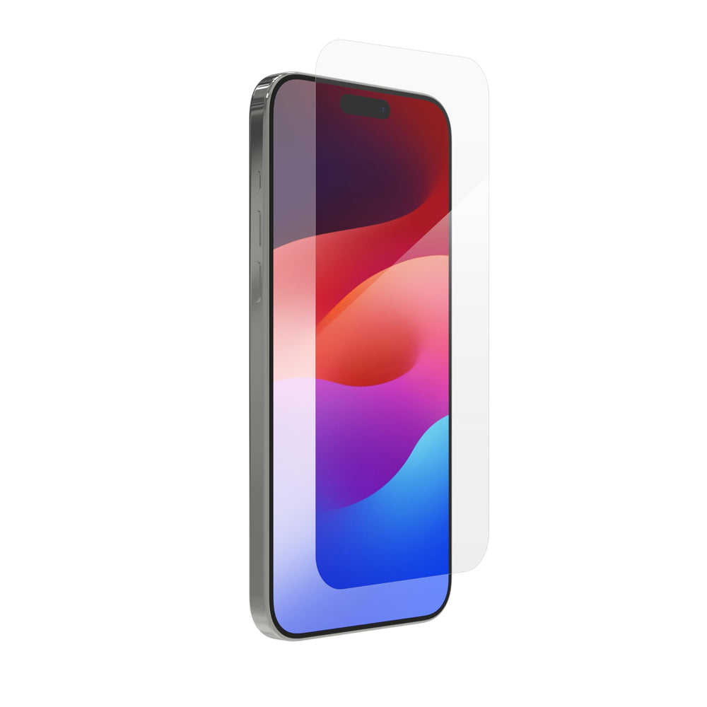 ZAGG protector Glass+ vista frontal del empaque mostrando compatibilidad iPhone 15 Pro Max y beneficio de protección