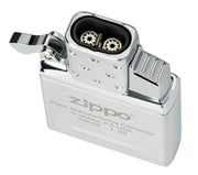 Zippo insert frontal en caja mostrando diseño y ajuste perfecto Zippo, fácil instalación