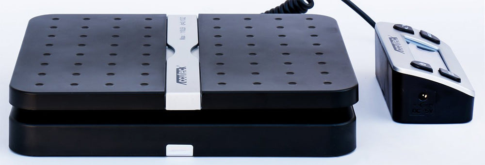 ACCUTECK comparación de tamaño con una caja para referencia de capacidad