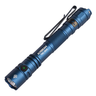 ACEBEAM TAC 2AA frontal mostrando cuerpo compacto y clip, ideal para EDC