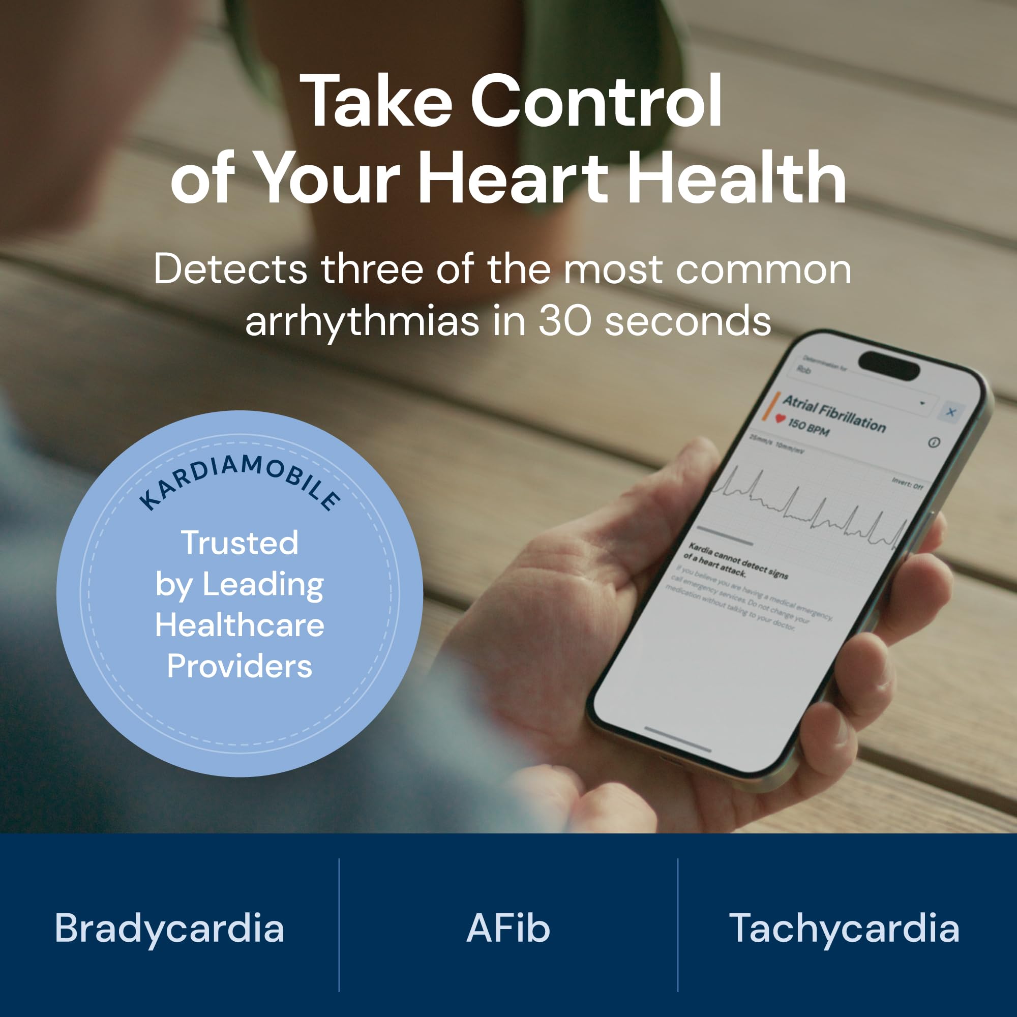 AliveCor KardiaMobile 6L Max app mostrando informe EKG claro para revisión médica