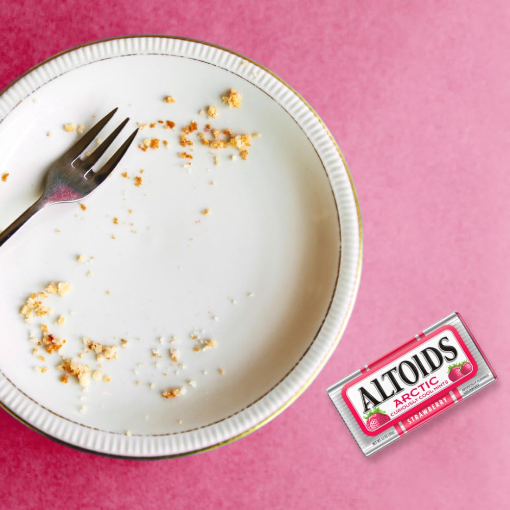Eight ALTOIDS tins laid out to show bulk pack convenience for multiple locations