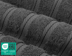 American Soft Linen toalla en uso tras ducha, absorbe agua eficazmente