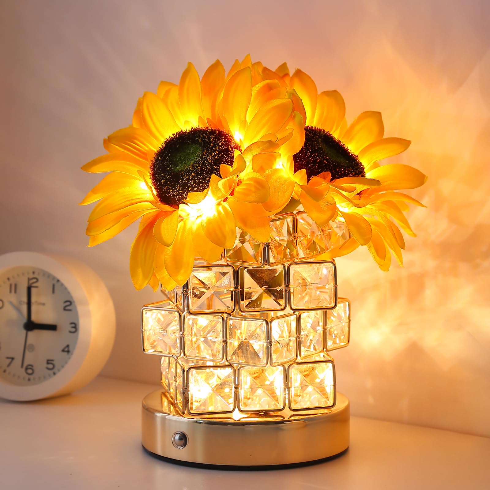 AMWGIMI sunflower lamp front view showing warm glow and decorative appeal