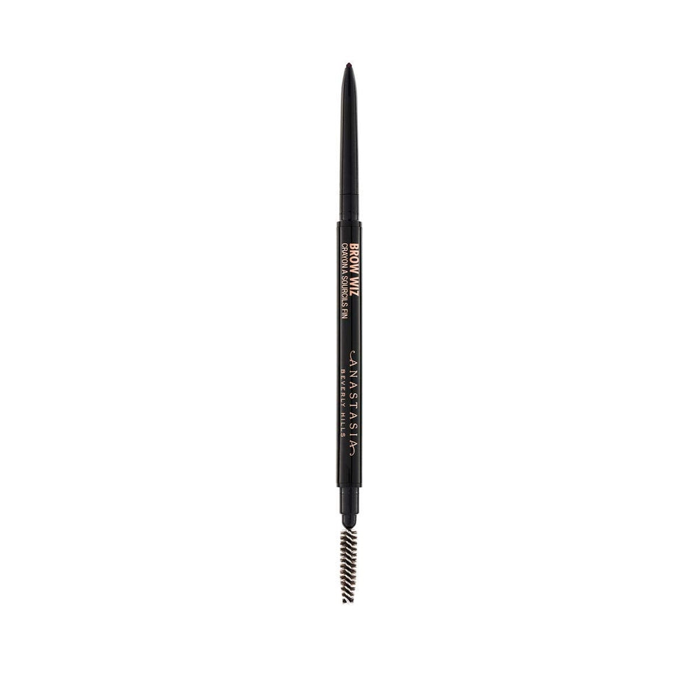 Anastasia Brow Wiz frente del paquete mostrando diseño y practicidad