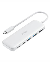 Anker concentrador frontal mostrando puertos y diseño compacto, facilita conexiones