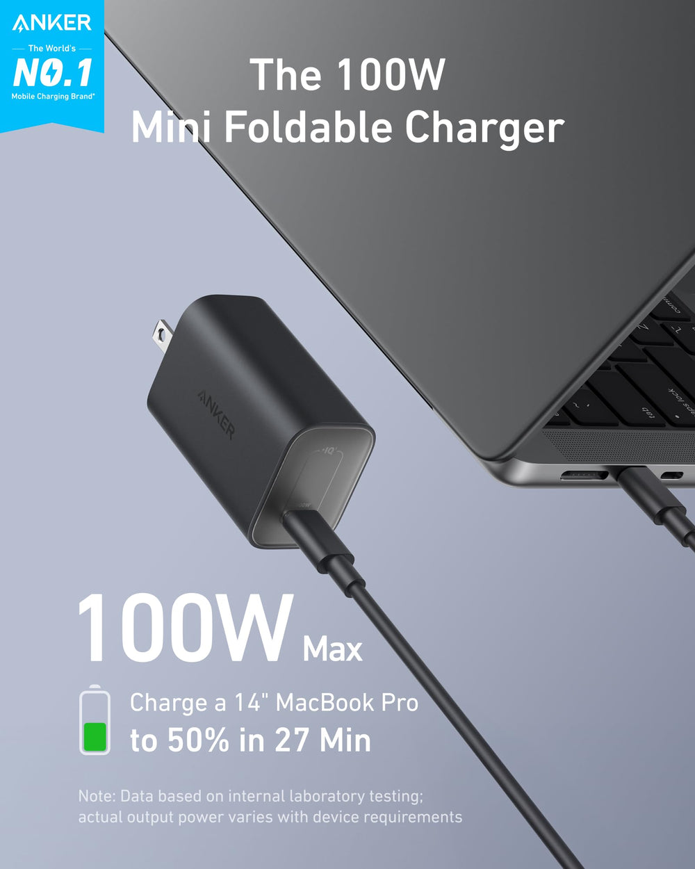 Detalle de las clavijas plegables del Anker Nano, diseño seguro y estable en enchufes