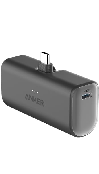 Anker Nano conectada a iPhone 15 en acción carga rápida portátil