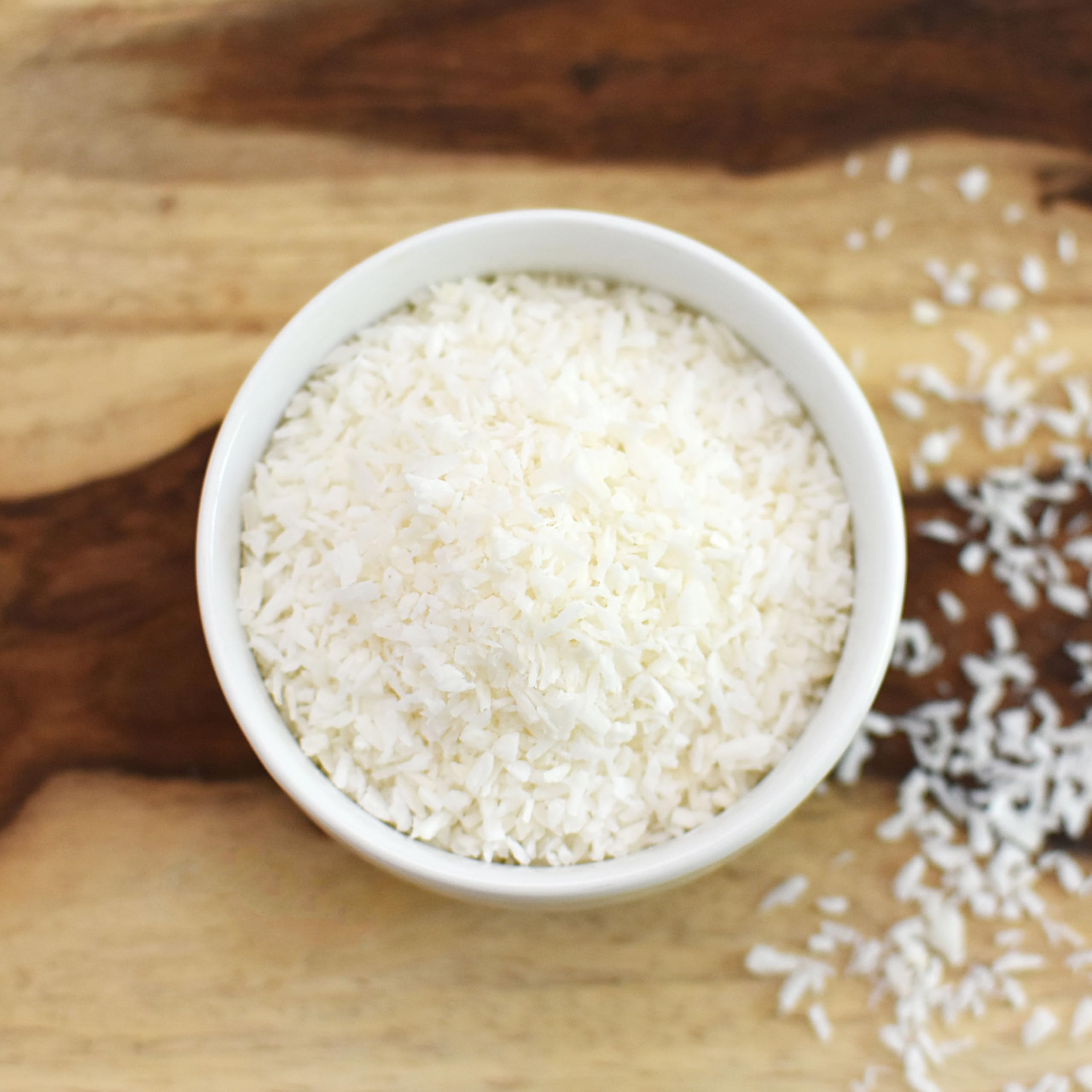 Anthony's coconut sprinkled on baked goods, adds coconut flavor and visual appeal