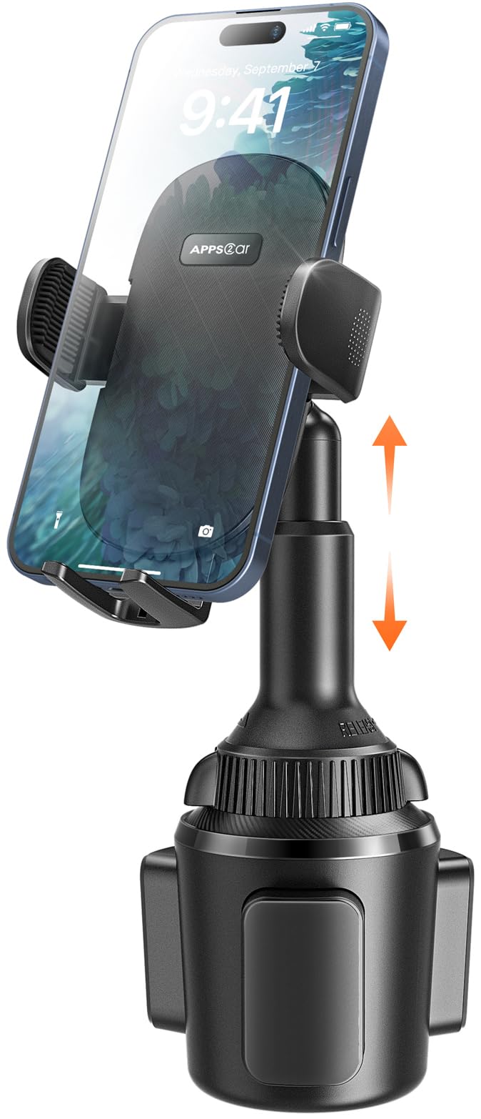 APPS2Car in-car lifestyle shot showing clear sightline and reduced distraction