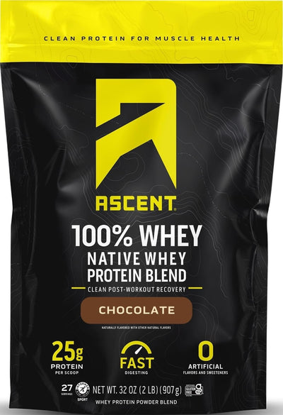 Ascent envase frontal mostrando el diseño y sabor chocolate, aporte claro de proteína