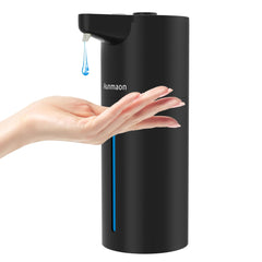 Aunmaon frontal del dispensador negro mostrando diseño compacto y elegante