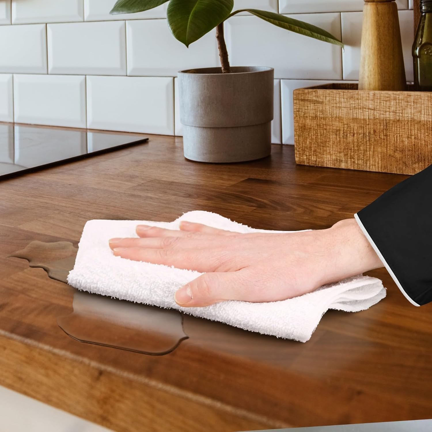 Avalon Towels retirando grasa en taller, resistente y reutilizable