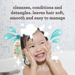 Aveeno Baby textura cremosa del champú acondicionador que muestra hidratación instantánea