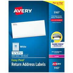 Avery frente del paquete mostrando 8,000 etiquetas y ventaja de volumen