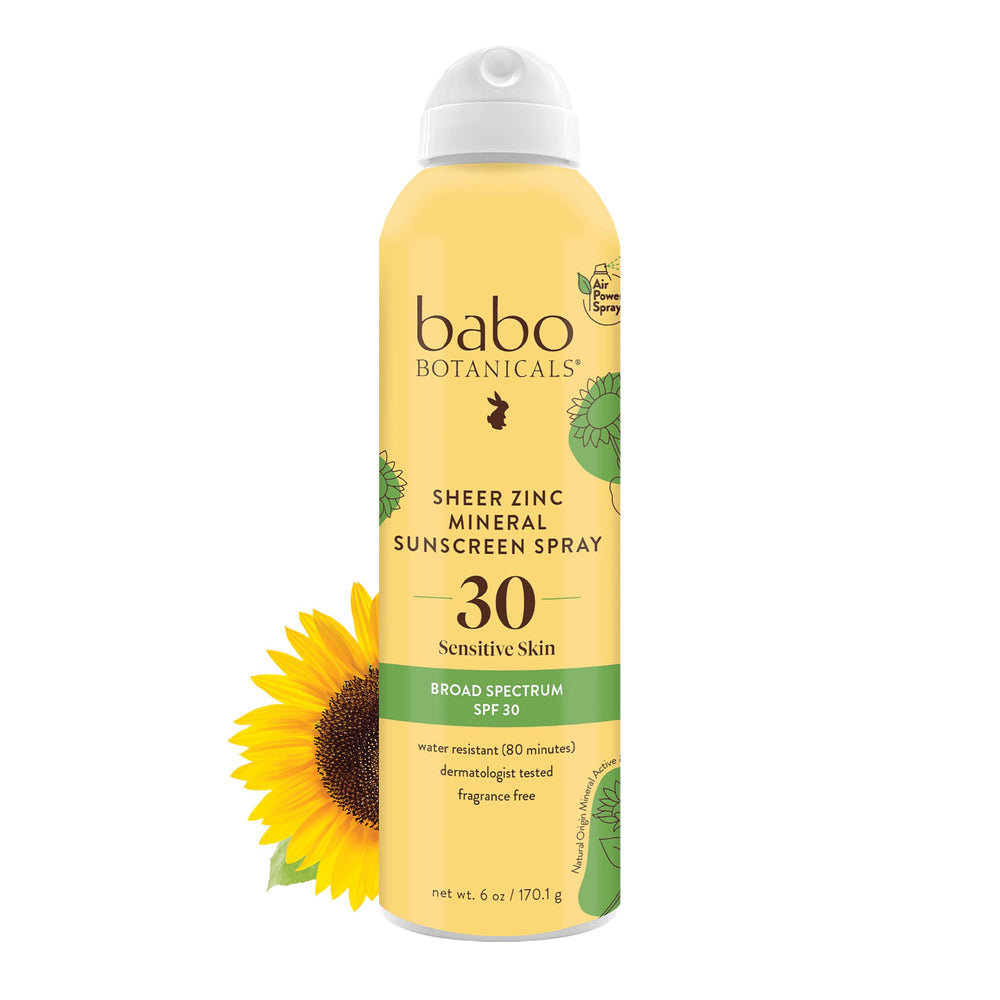 Babo Botanicals spray frontal mostrando etiqueta y dosificador, aplicación rápida