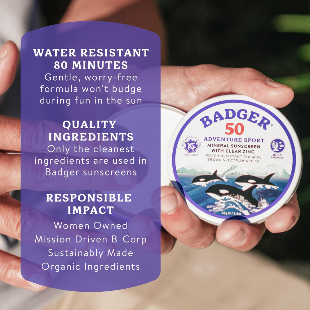 Badger cerca de ingredientes orgánicos señalando simplicidad limpia