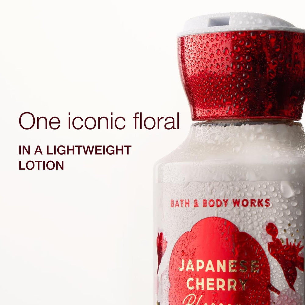 Bath & Body Works textura cremosa mostrándose ligera y de rápida absorción