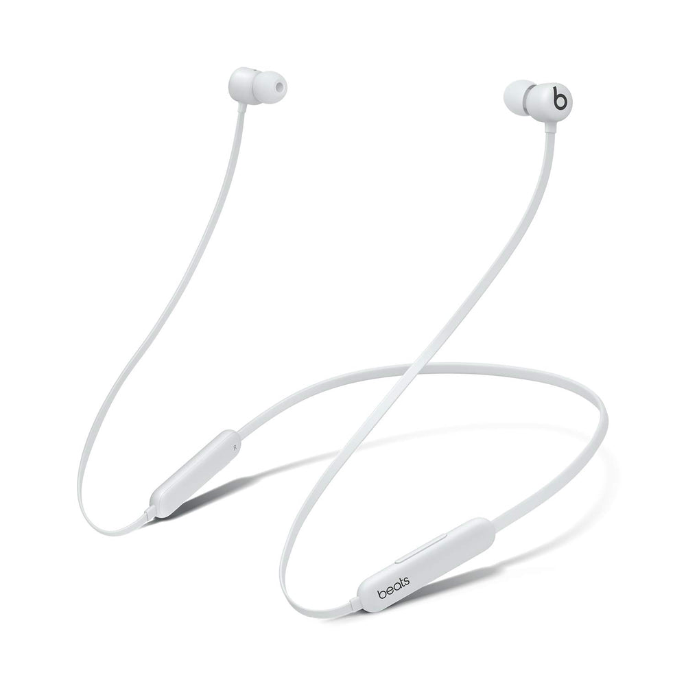 Beats Flex vista frontal del embalaje mostrando color smoke gray y diseño compacto