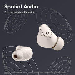 Beats Studio Buds + en uso para correr demostrando resistencia al sudor