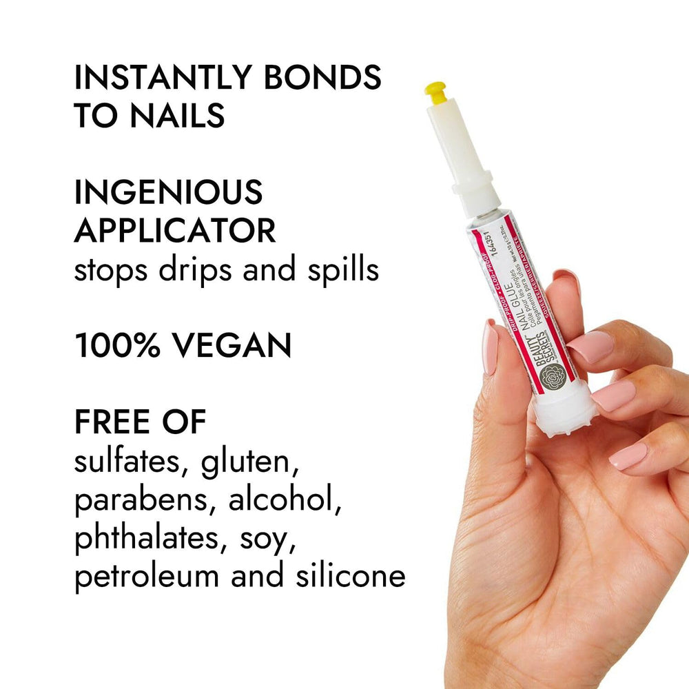 Beauty Secrets comparación de tamaño junto a una mano para referencia