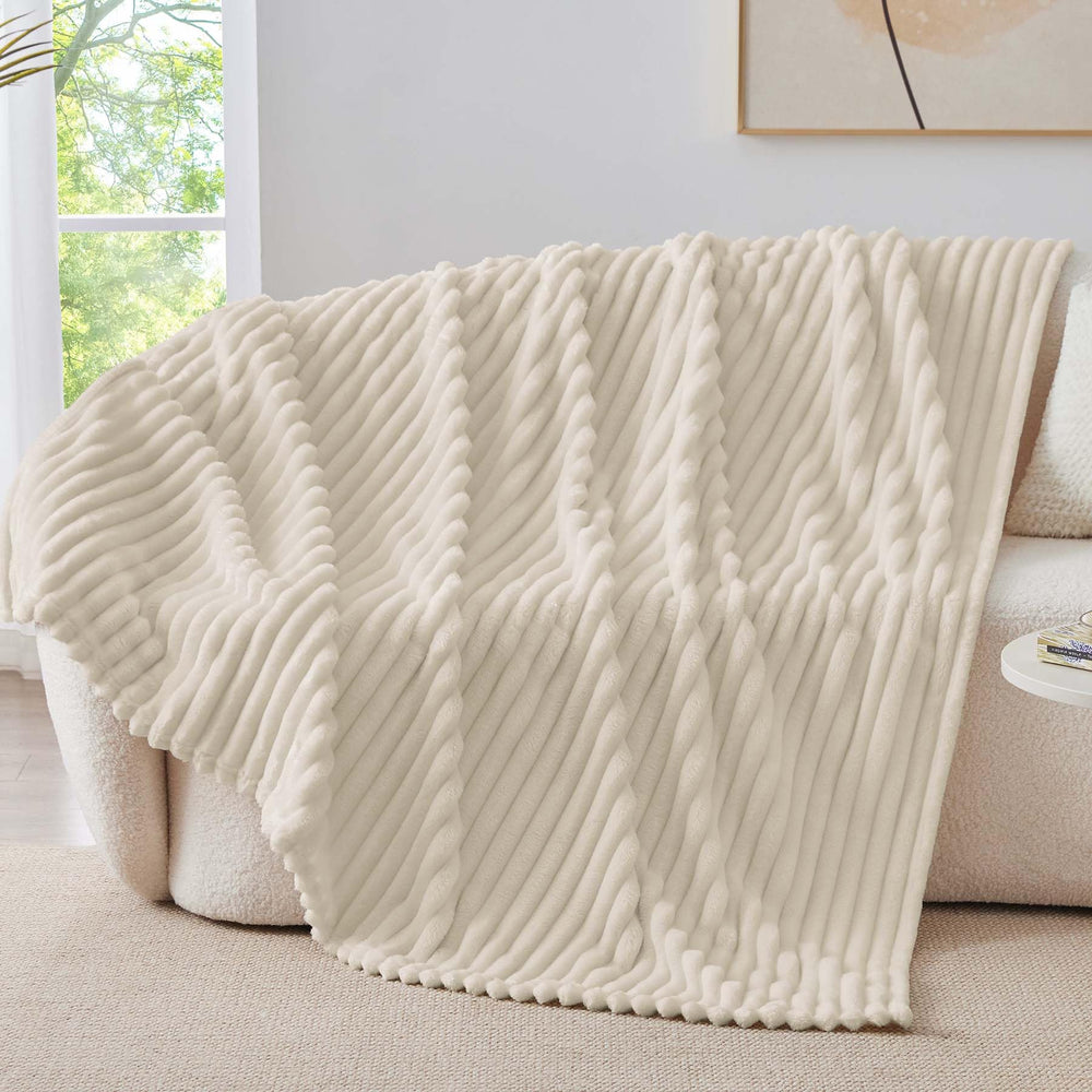 BEDELITE manta sobre cama en ambiente que aporta estilo y confort