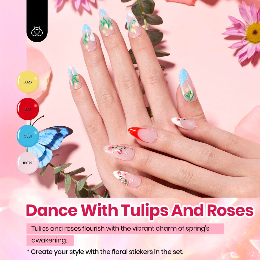 Beetles manos con manicura Petal Symphony demostrando resultado profesional