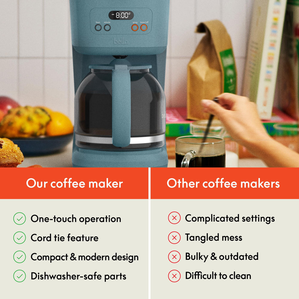 BELLA control light indicating cleaning cycle for easy maintenance and fresh taste