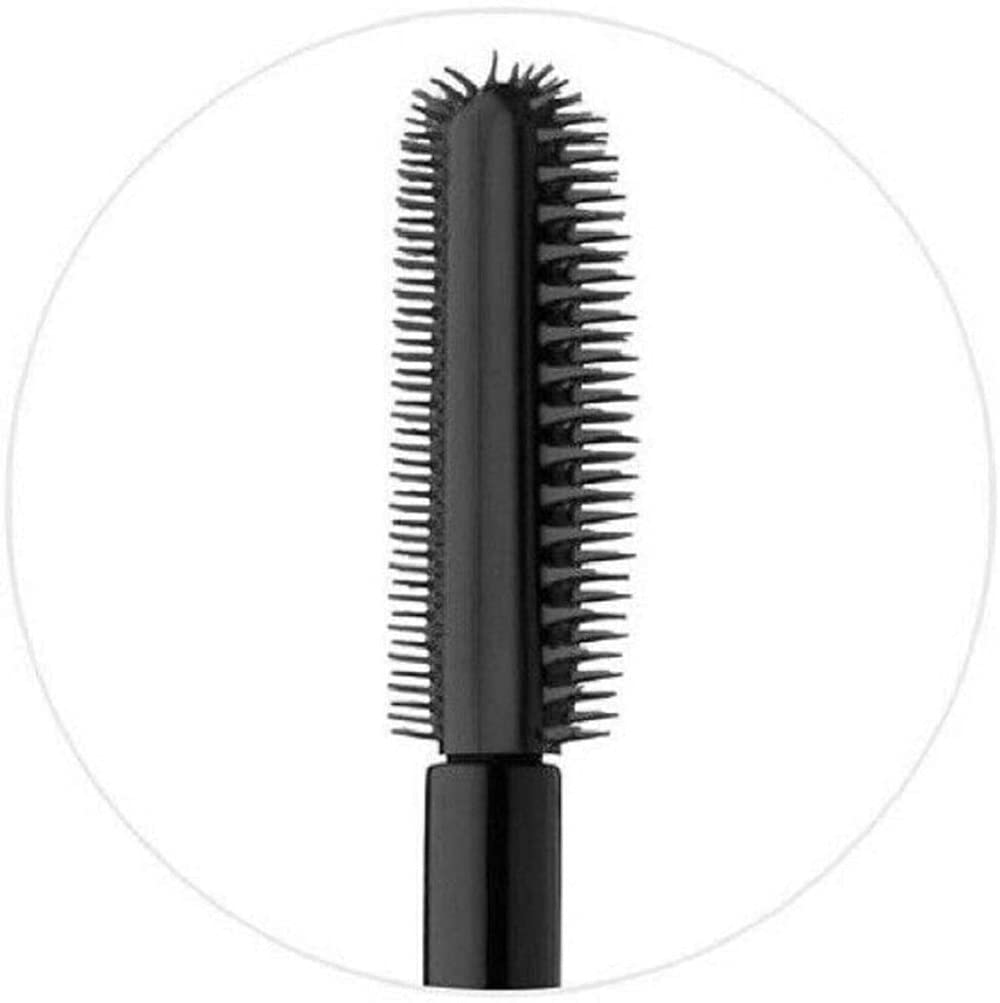 Benefit 24-HR Brow Setter varita detalle que demuestra cobertura precisa