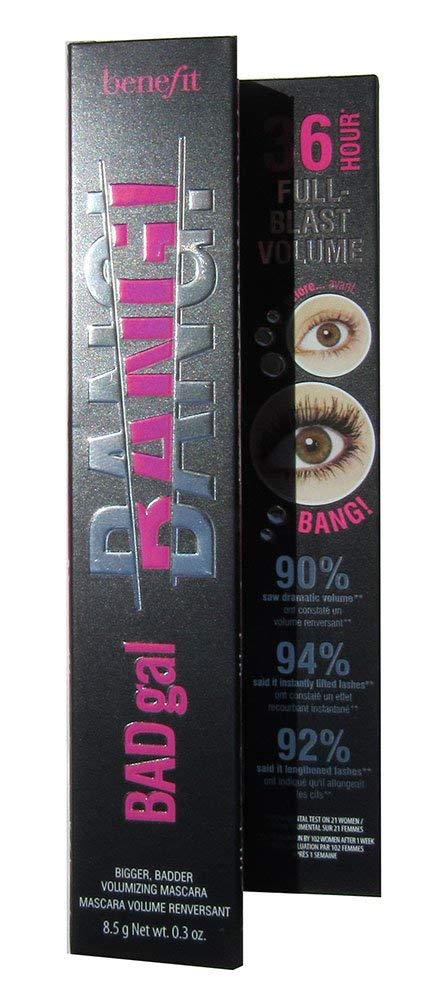 Benefit Bad Gal Bang primer plano del cepillo y textura, muestra cobertura ligera