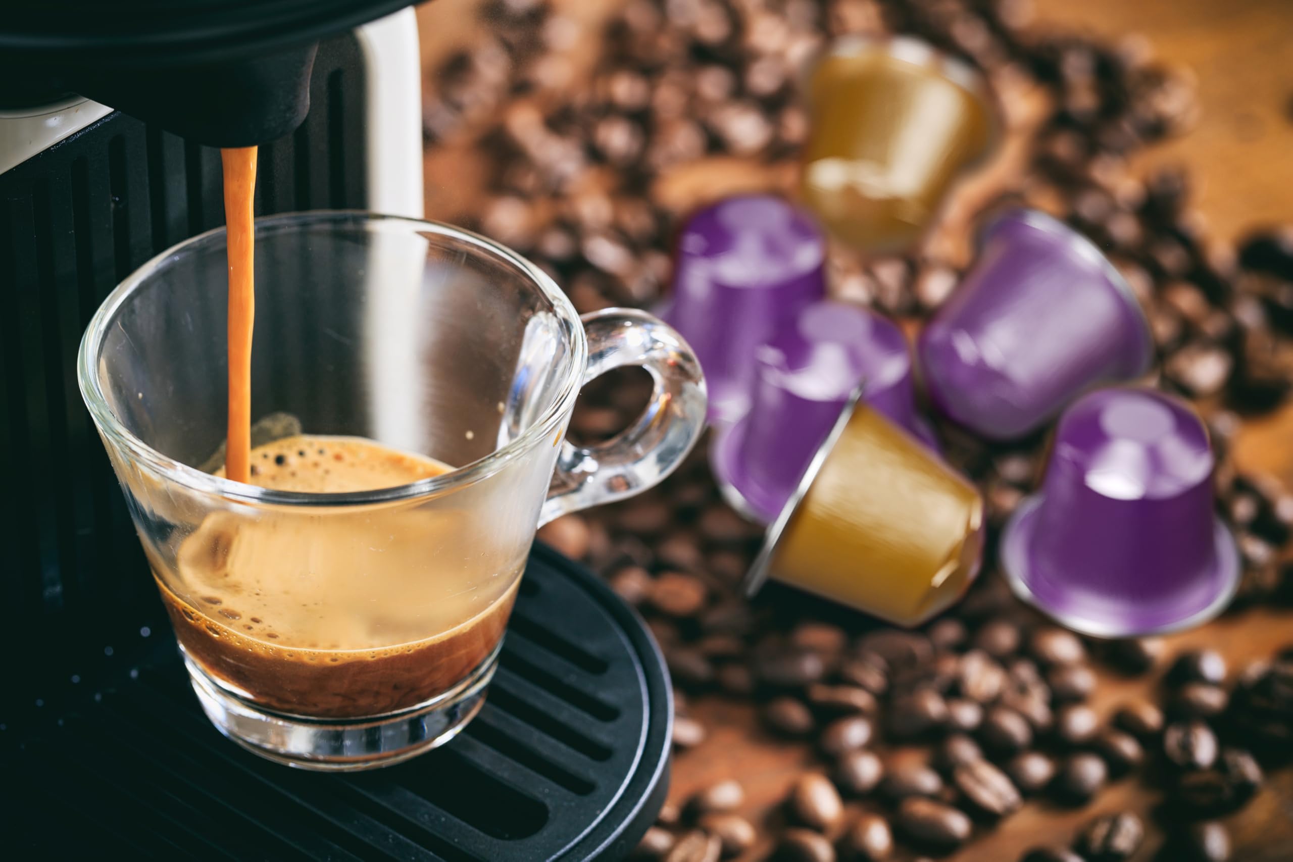 Bestpresso cápsulas en un entorno de cocina estilo italiano, ambiente premium