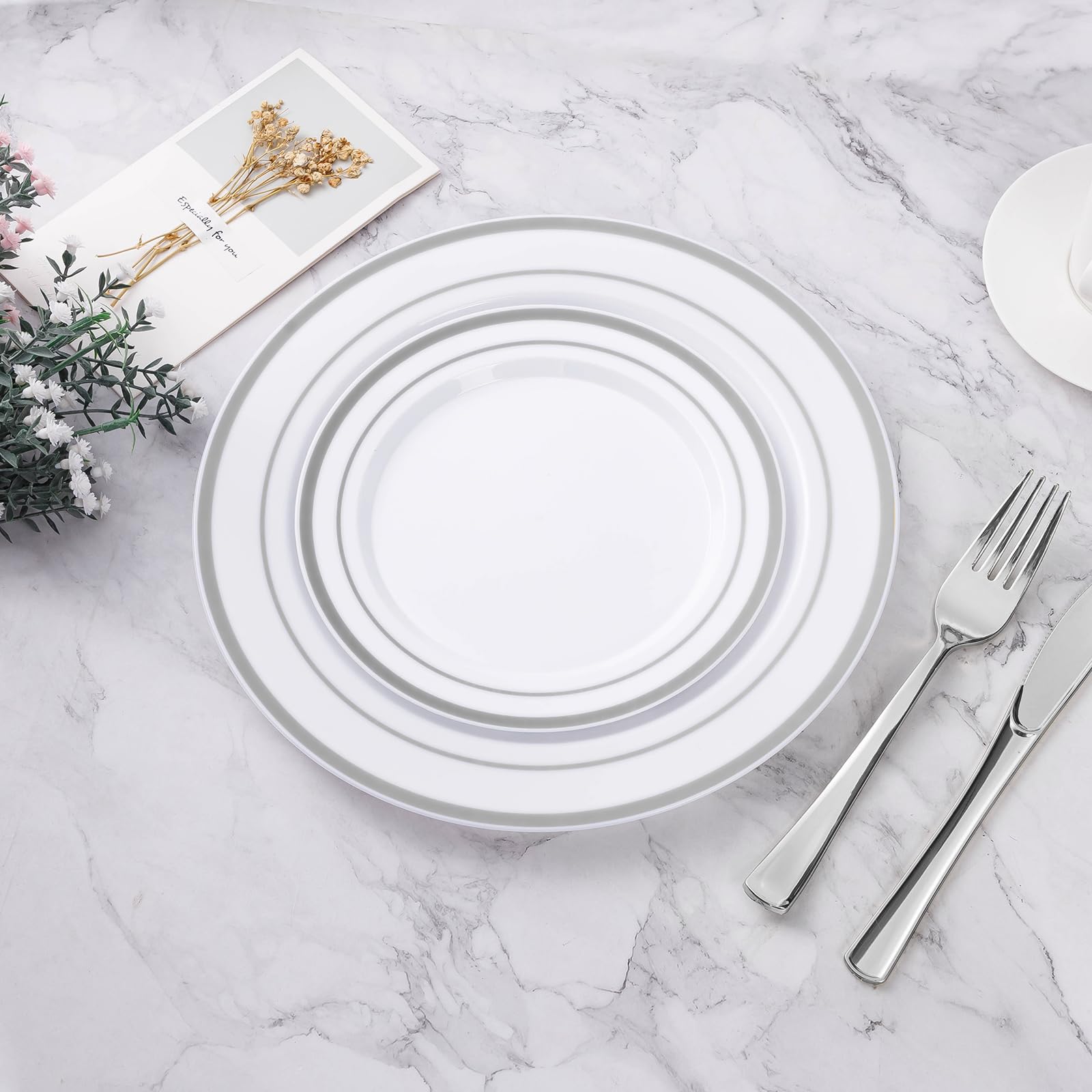 BESTVIP plato en mesa de celebración realzando la presentación de alimentos