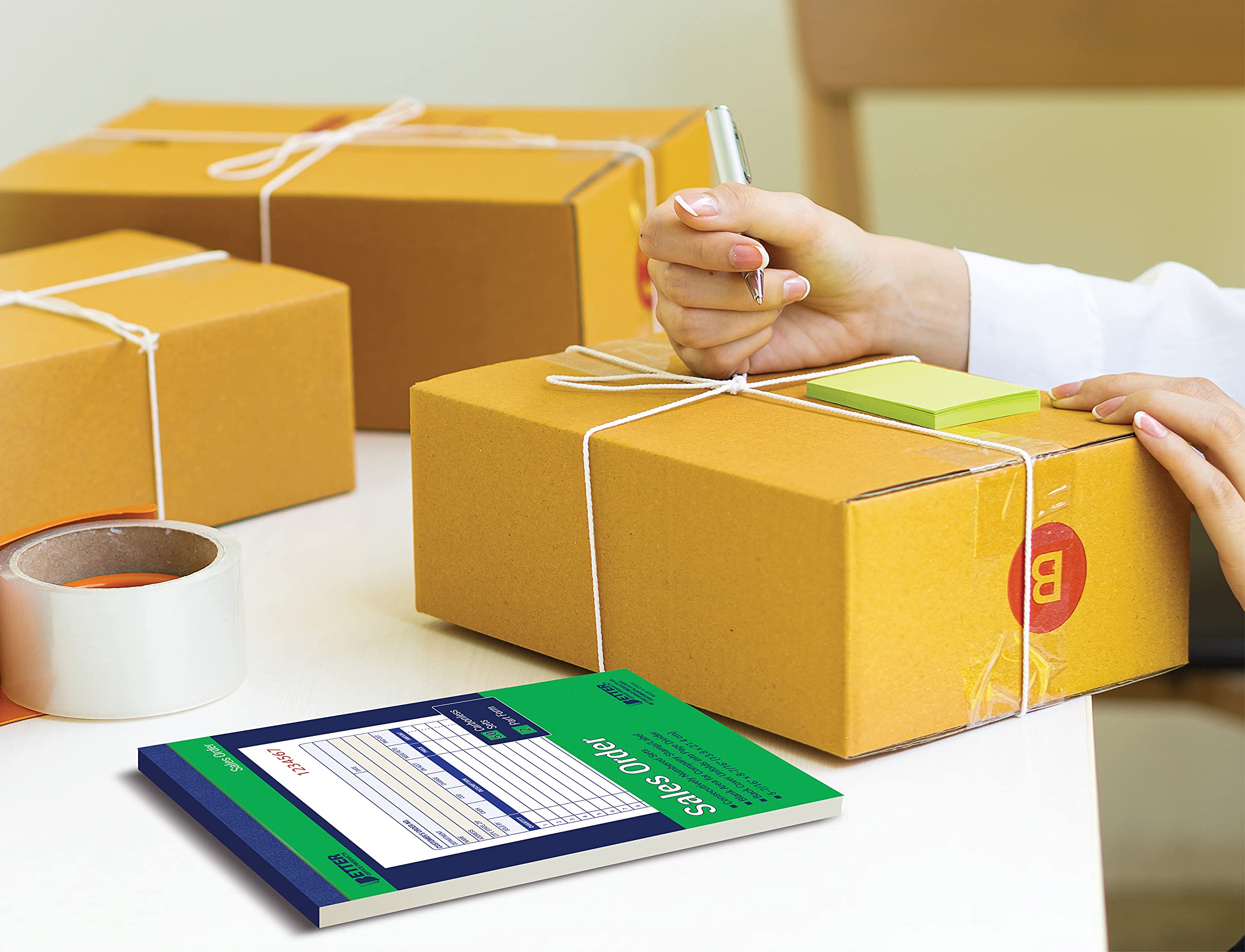 Better Office Products comparación de tamaño en mano para referencia de portabilidad