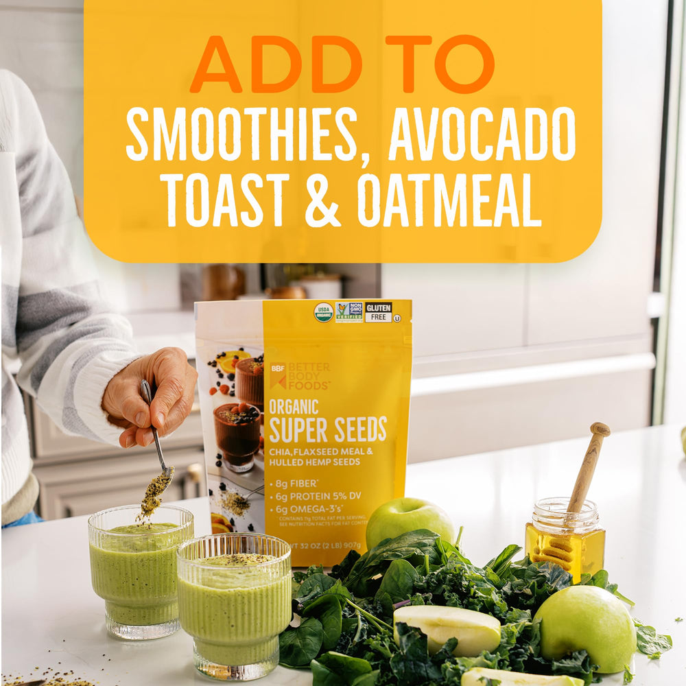 BetterBody Foods taza de medida junto al envase de 2 lb para comparar tamaño