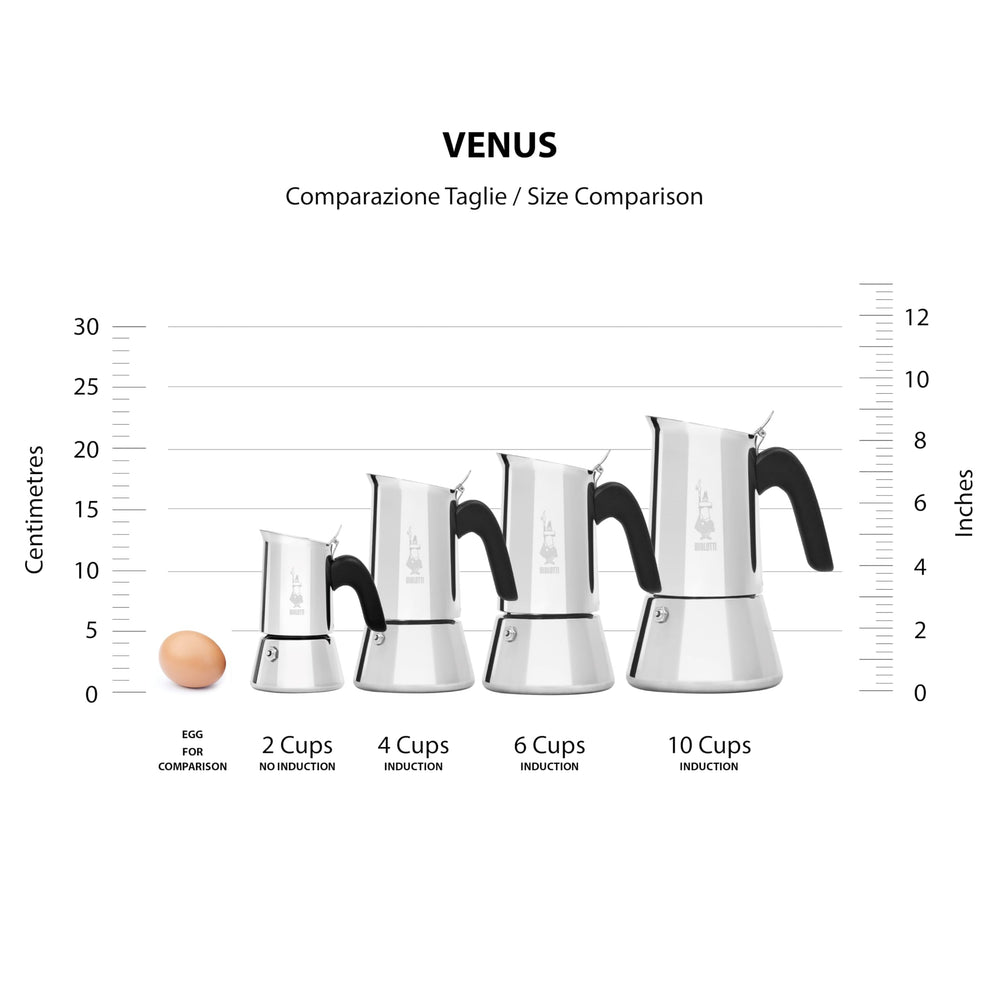 Bialetti Venus vertiendo espresso en taza mostrando servicio limpio