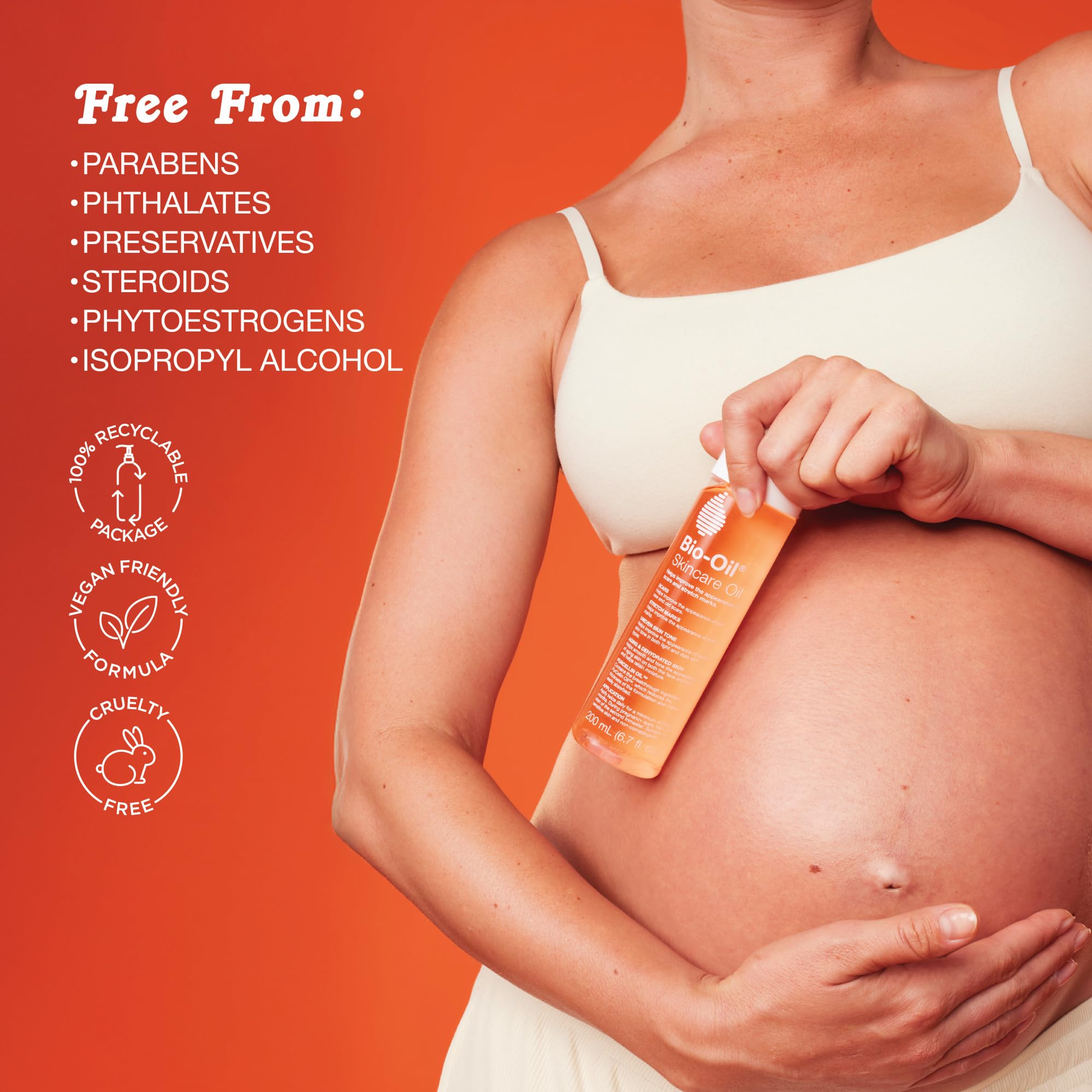 Aplicación de Bio-Oil en mano mostrando hidratación inmediata y suavidad