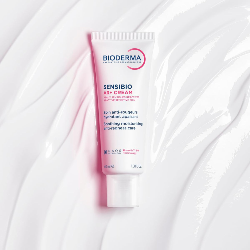 Bioderma Sensibio AR textura cremosa cercana muestra acabado ligero hidratante