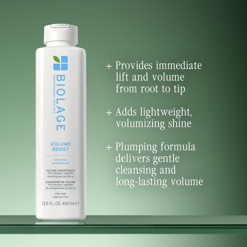 Biolage aplicándose en cabello mojado para un levantamiento desde la raíz