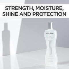 BioSilk textura del sérum en palma para ver ligereza y absorción rápida
