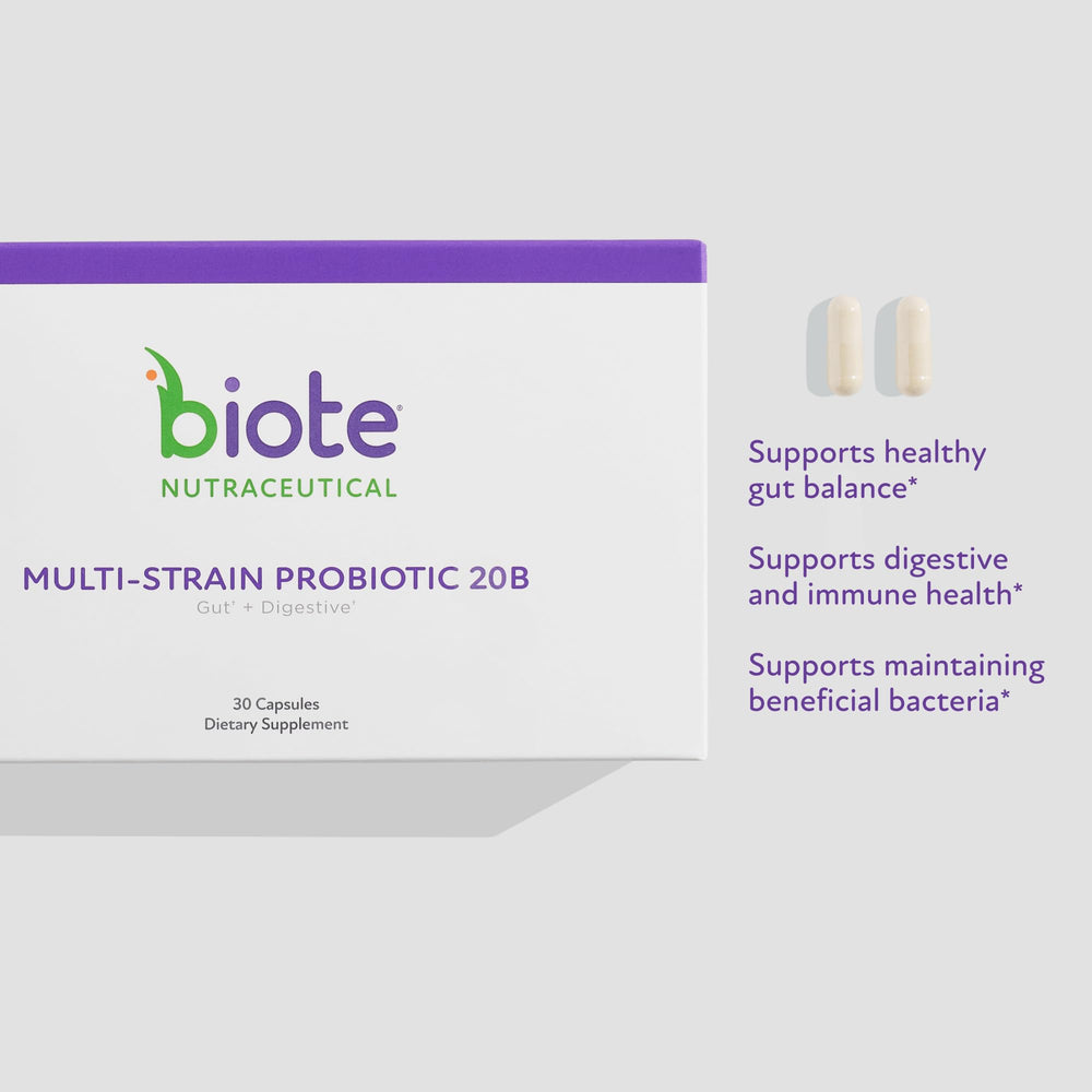 Biote cápsula abierta en primer plano que revela el contenido y facilita la ingestión