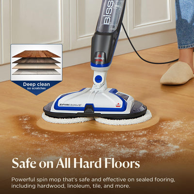 Bissell SpinWave limpiando bajo mueble mostrando alcance y maniobrabilidad