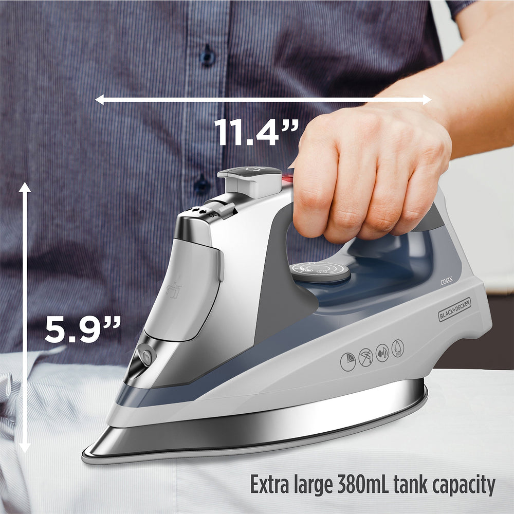BLACK+DECKER Allure demostrando el sistema Auto Clean para mantenimiento