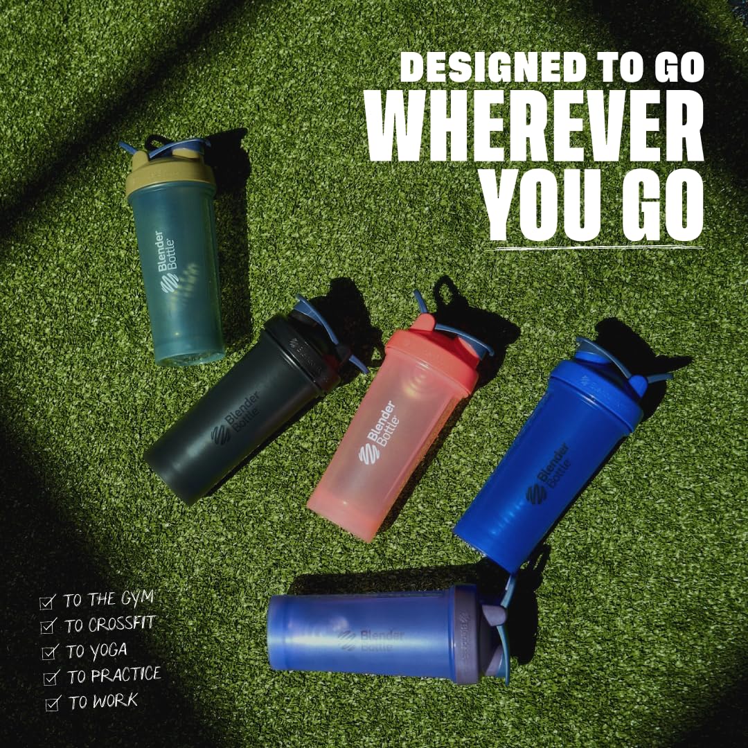 BlenderBottle Classic V2 en uso durante entrenamiento para bebidas sin grumos