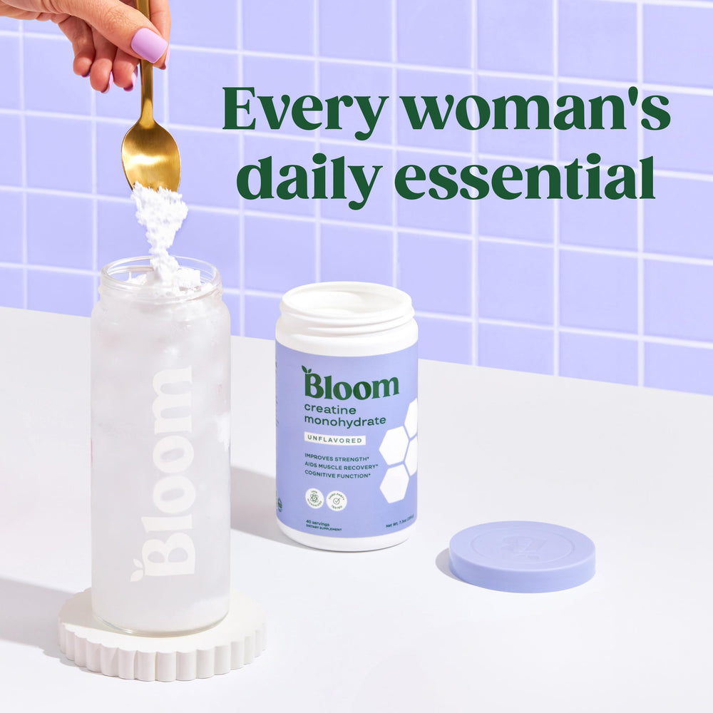 Bloom Nutrition etiqueta con información de porciones y certificaciones visibles